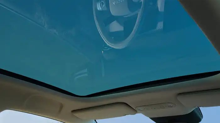 Ultra-Large Panoramic Sunroof