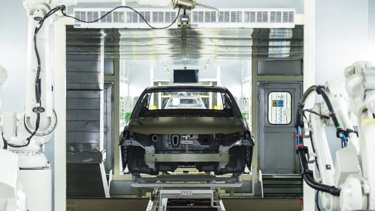 A body in the plant&rsquo;s paint shop
