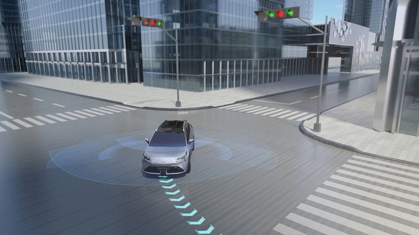 GAC L4 autonomous driving at a city intersection